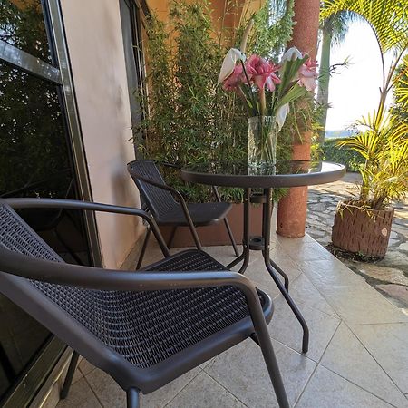 Oslo Gardens Bed & Breakfast Εντέμπε Εξωτερικό φωτογραφία