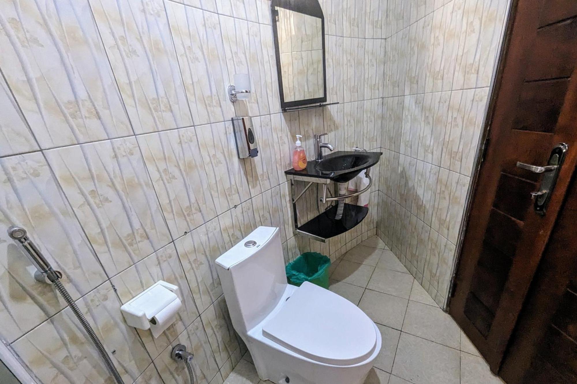 Oslo Gardens Bed & Breakfast Εντέμπε Εξωτερικό φωτογραφία