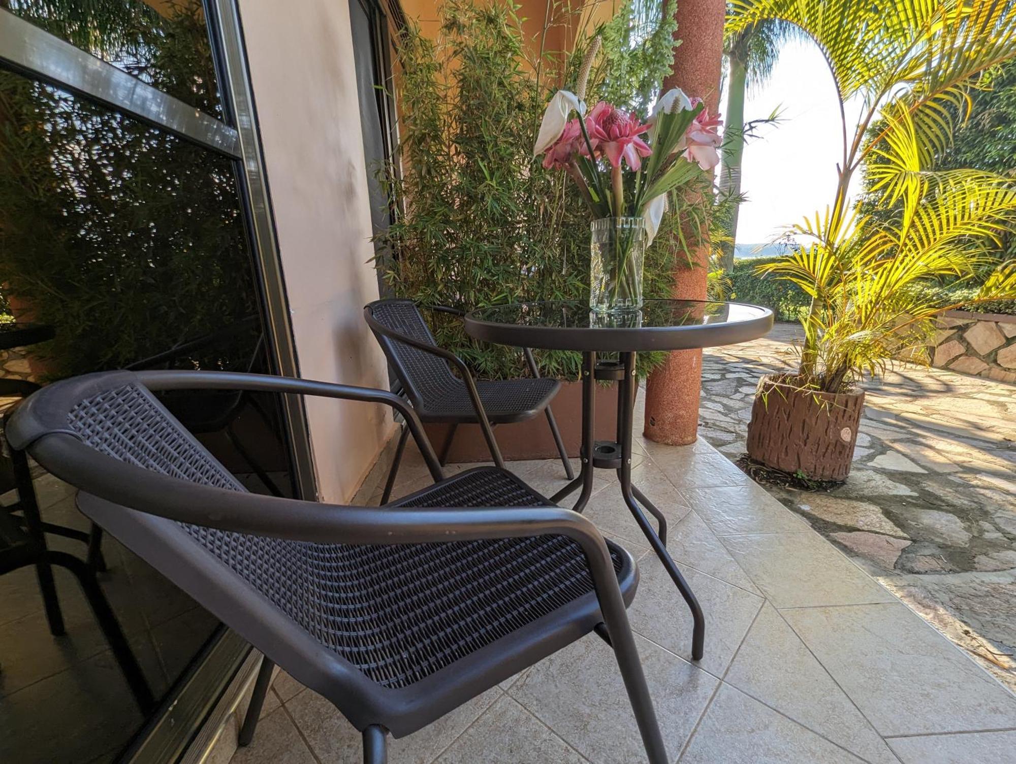 Oslo Gardens Bed & Breakfast Εντέμπε Εξωτερικό φωτογραφία